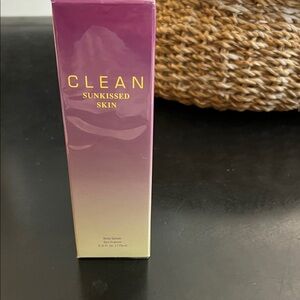 Sunkissed Skin Body Splash - By Clean